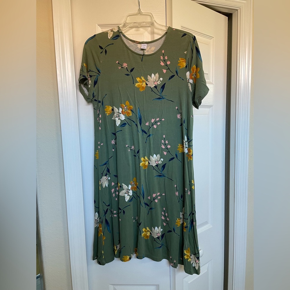 Old Navy Green Floral Midi Dress